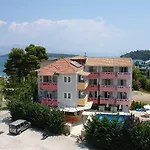 Palmyra Hotel