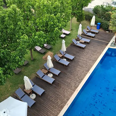 Palmyra Nydri (Lefkada)