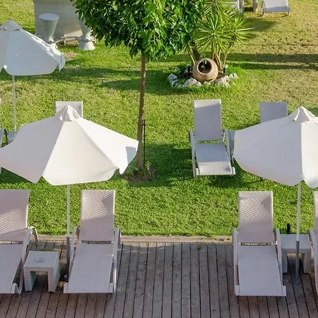 Palmyra 3* Nydri (Lefkada)